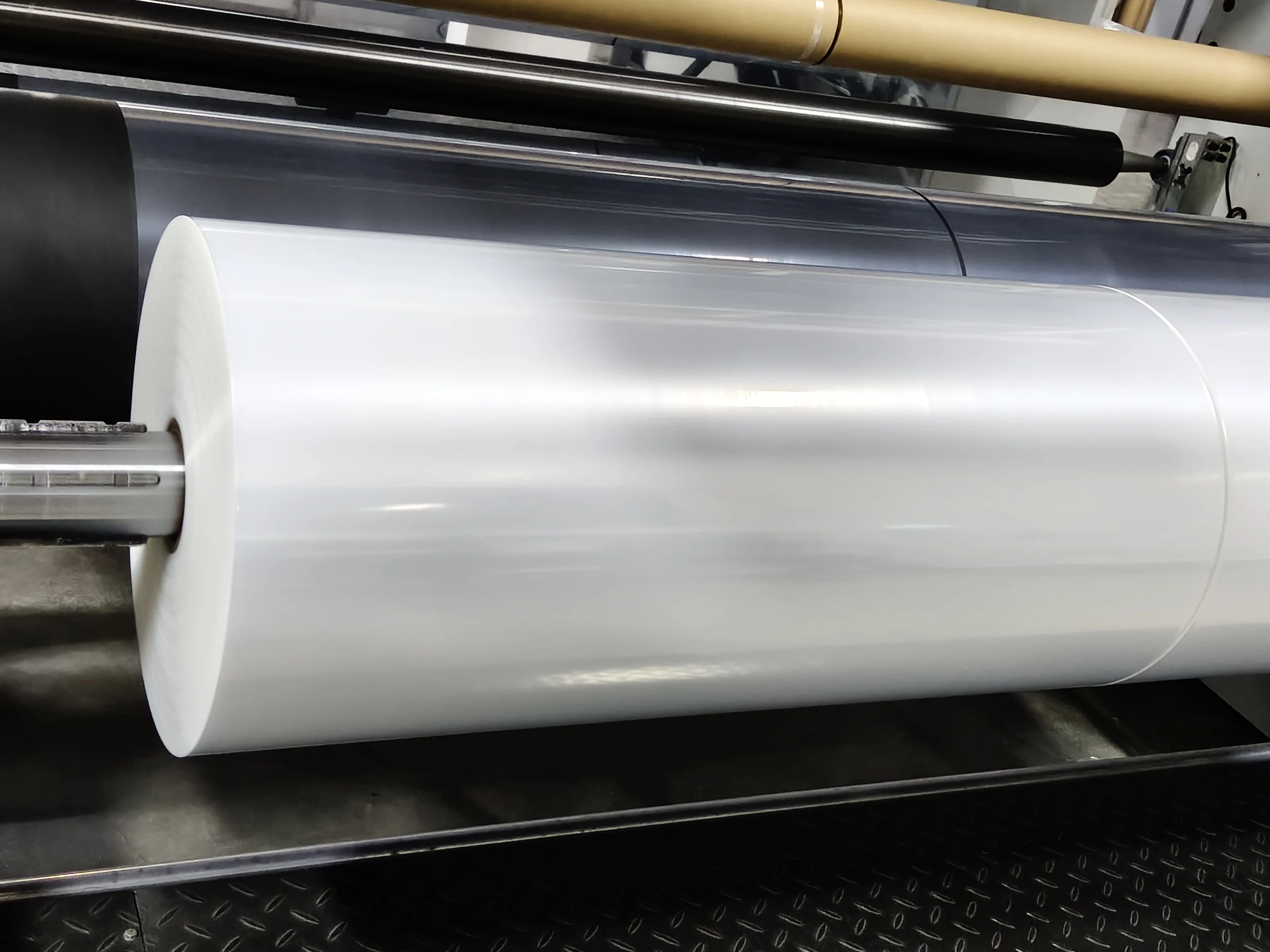 PET-Anti-Fog-Composite-Bottom-Protective-Film-High-Pressure-New-Material-Roll-Film-Food-Grade-Packaging-Film-Factory